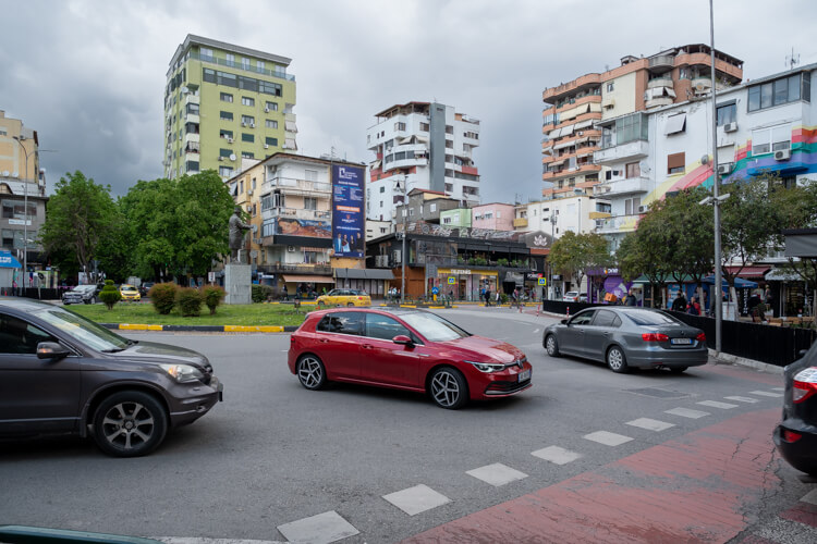 tirana autoverkehr traffic